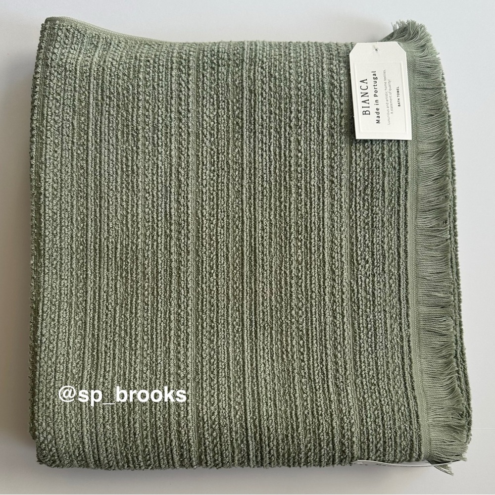 🎁2PC BIANCA Bath Towels - Green Cotton Boucle Textured Pattern